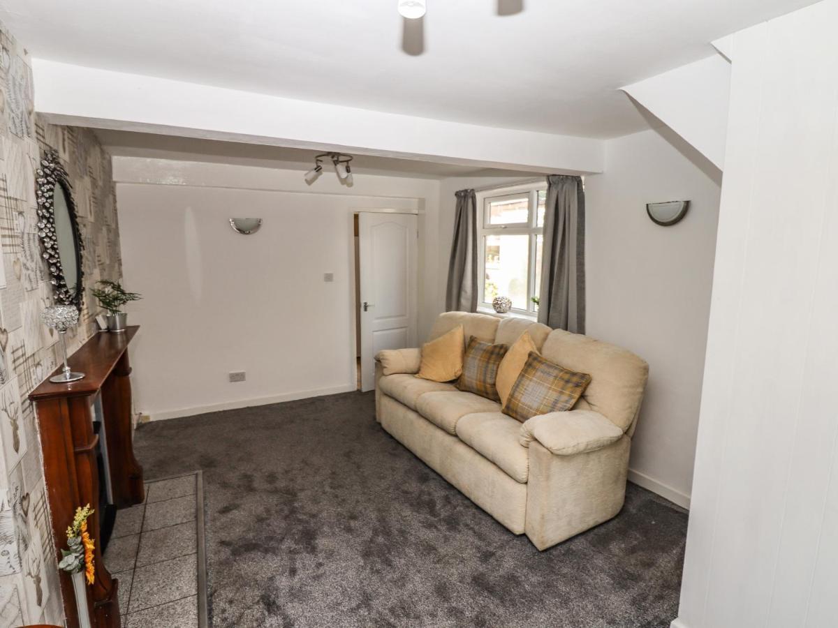 8 Heatons Bridge Road Villa Ormskirk Ngoại thất bức ảnh